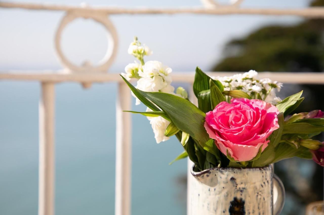 Wellswood Apartment - Sunny Apartment With Stunning Sea Views And Private Balcony Torquay Esterno foto