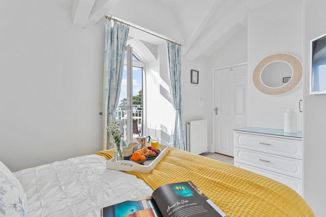 Wellswood Apartment - Sunny Apartment With Stunning Sea Views And Private Balcony Torquay Esterno foto
