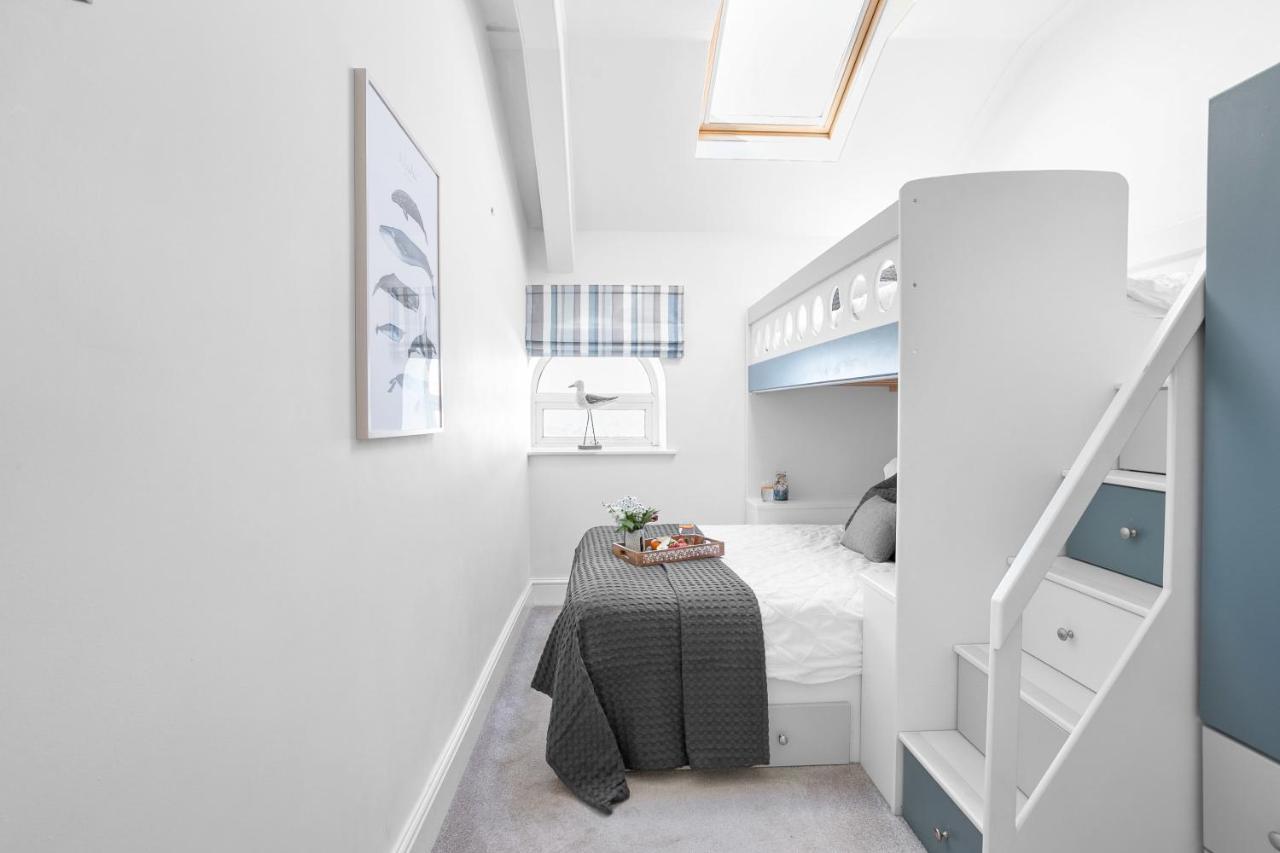 Wellswood Apartment - Sunny Apartment With Stunning Sea Views And Private Balcony Torquay Esterno foto